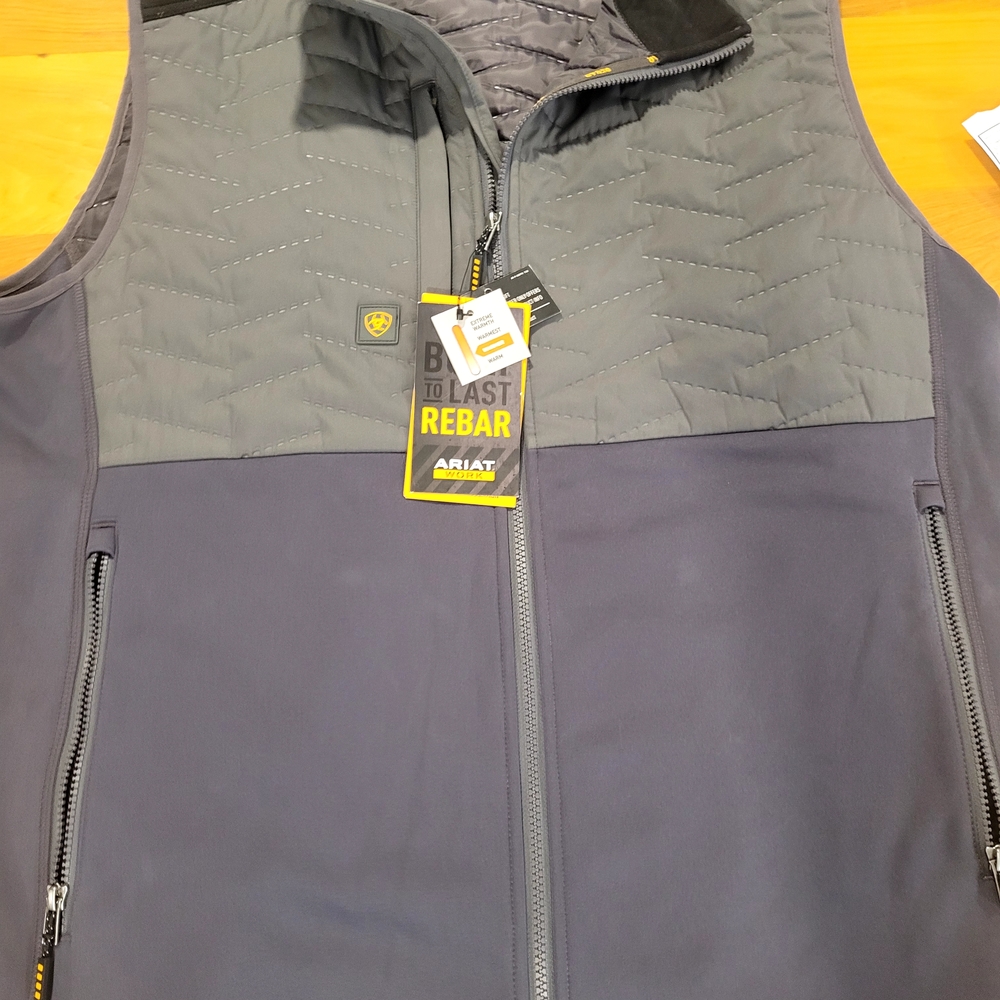 Ariat Men's Gray Quilted Vest